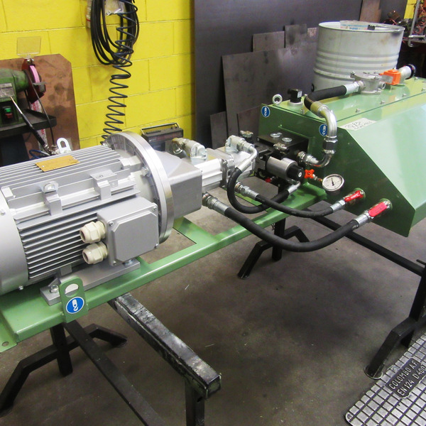 Hydraulic power pack for compactor press